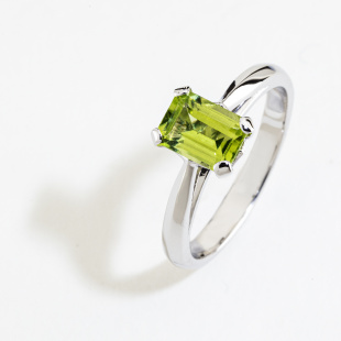 MODÈLE SOLI- Bague péridot or blanc